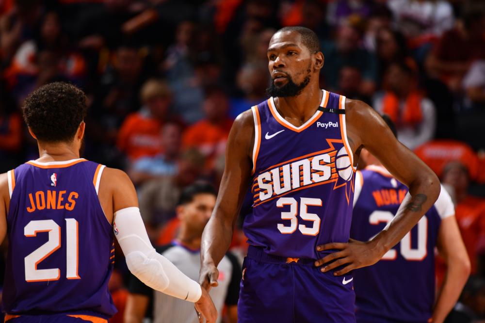 的一名年轻 的一名年轻