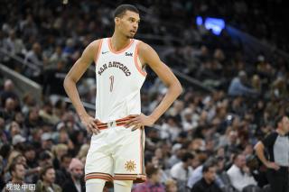 他与后卫线 他与后卫线