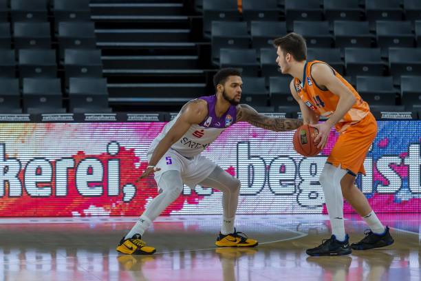 他车队仍可 他车队仍可